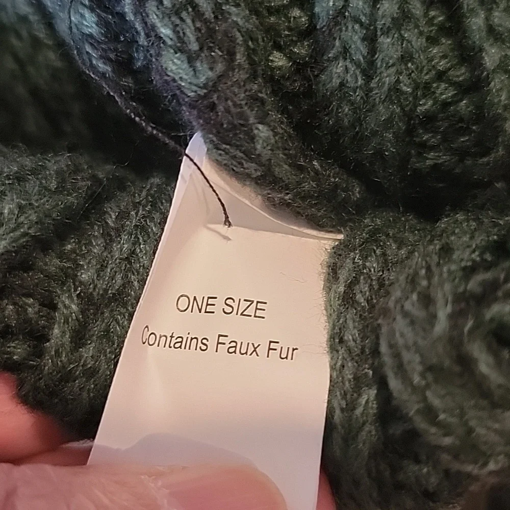 🍃 NWT Choose Your Pom Style beanie kids - Picture 4 of 4